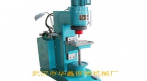 在操作蹄片铆接机之前和操作过程中，需要了解些什么？